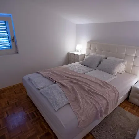 شقة Tanja Ždrelac